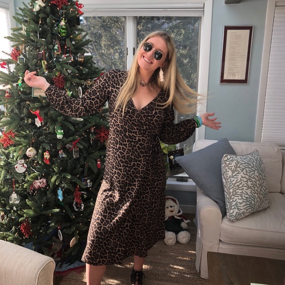 Meet your Posher, Riley - Picture 2 of 5